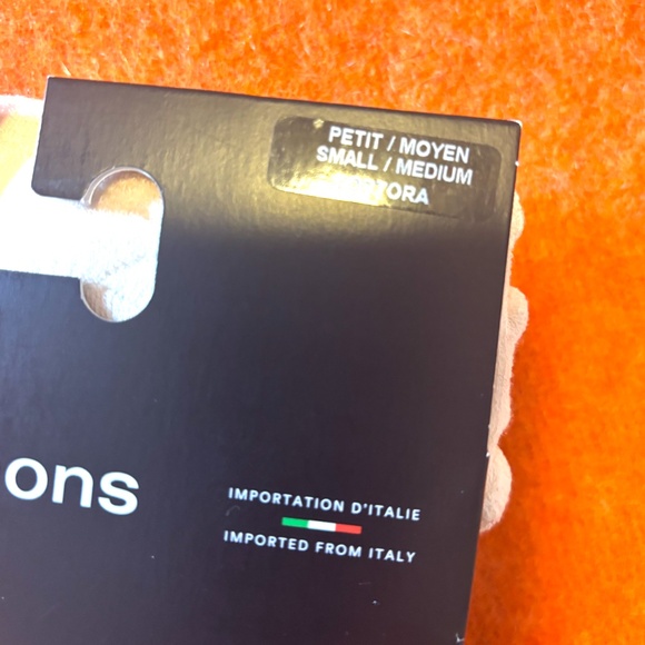 Off white cream touch of cashmere diamond tights made in Italy NWT - Picture 4 of 7